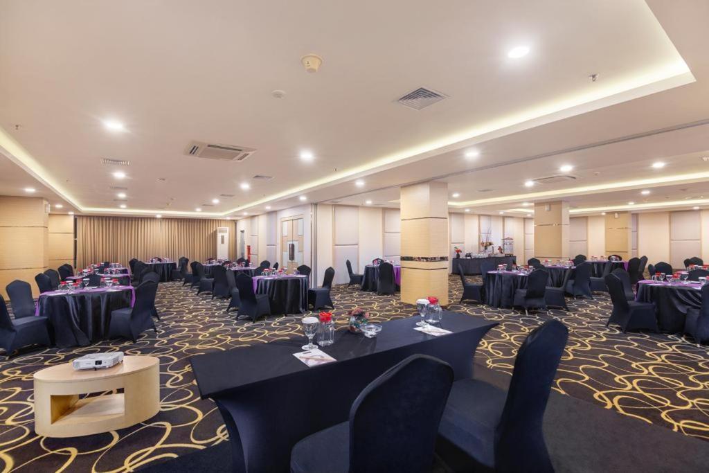 Quest Hotel Darmo - Surabaya By Aston Luaran gambar